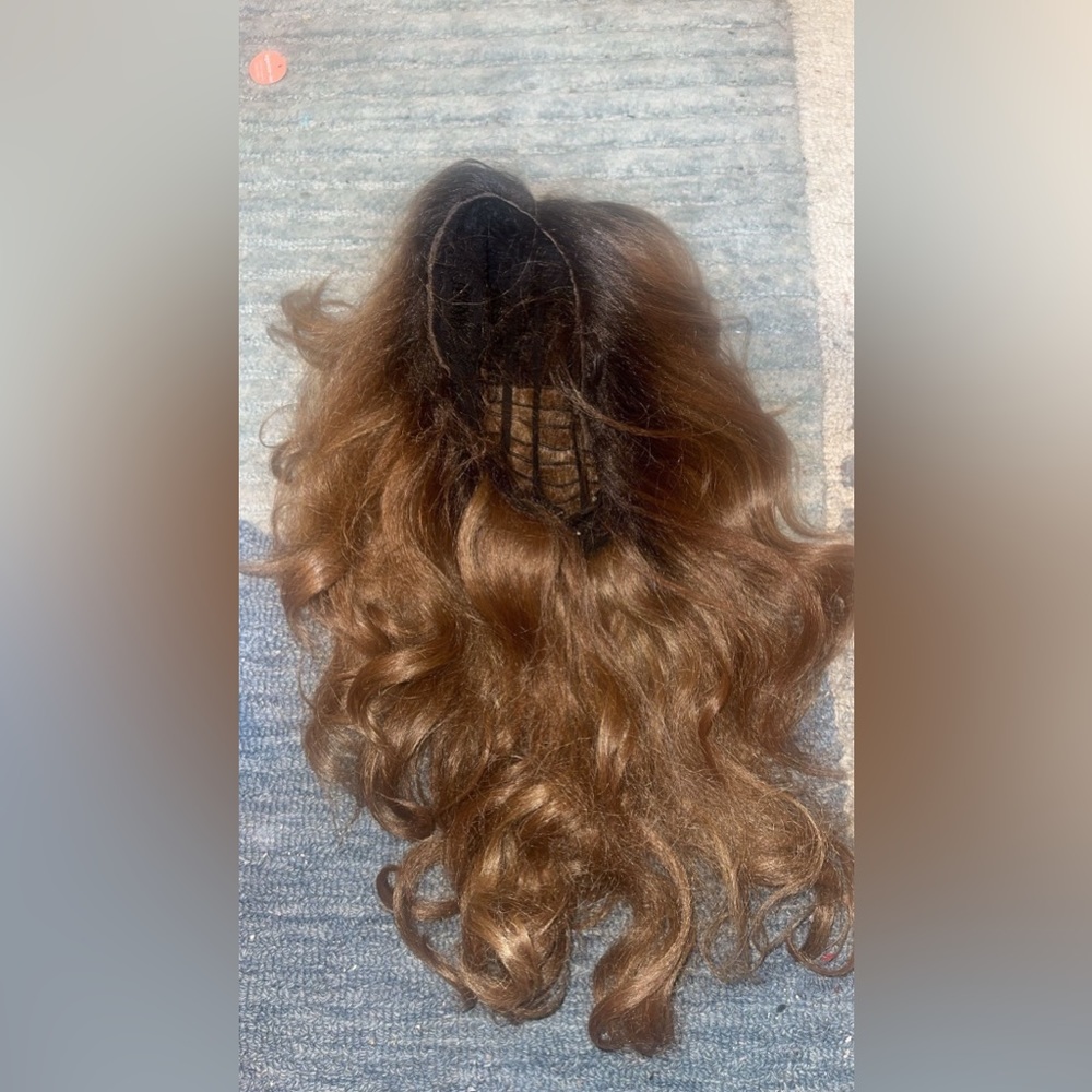 Synthetic wig ombré